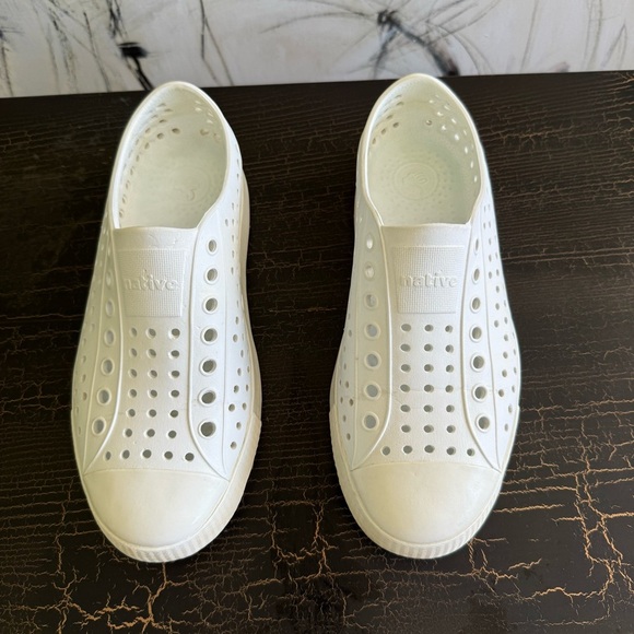Native Shoes Women's Classic White Slip-On Sneakers - Picture 2 of 9